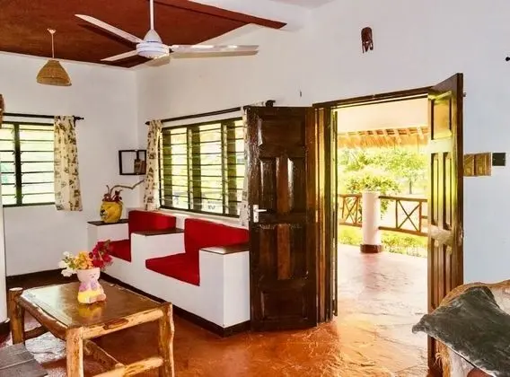 Family Villa (Holly)