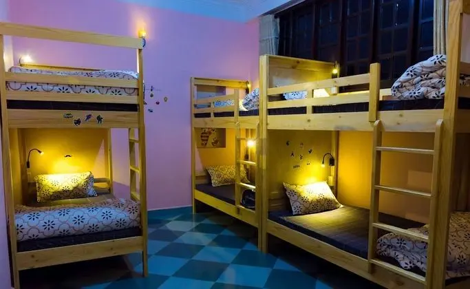 Ortak Ranzalı Oda, Karma Ranzalı Oda (Bed in 6-bed)