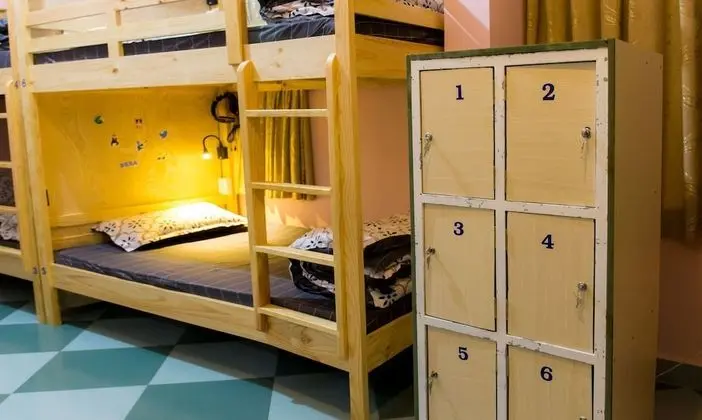 Ortak Ranzalı Oda, Karma Ranzalı Oda (Bed in 6-bed)