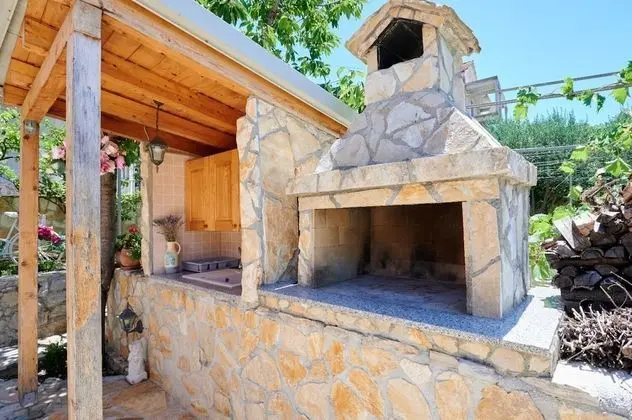 Stüdyo (Dora - with nice courtyard - SA2(3))