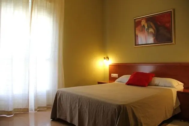 Tek Büyük veya İki Ayrı Yataklı Oda