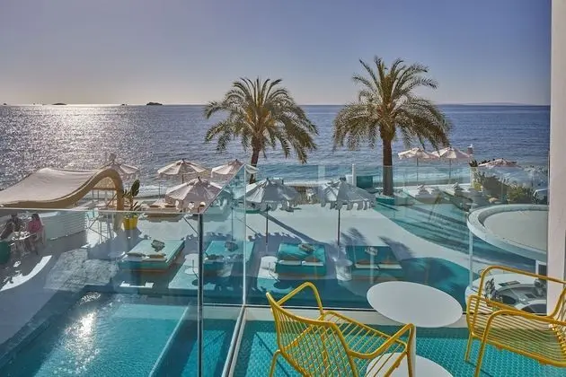 Süit, Deniz Manzaralı (4 pax)