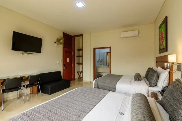Deluxe Oda, 2 Büyük (Queen) Boy Yatak, Balkon