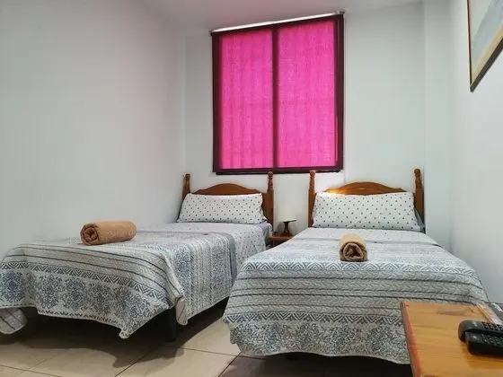 City İki Ayrı Yataklı Oda, Ortak Banyo (4)