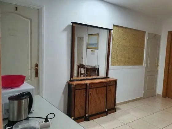 City İki Ayrı Yataklı Oda, Ortak Banyo (4)