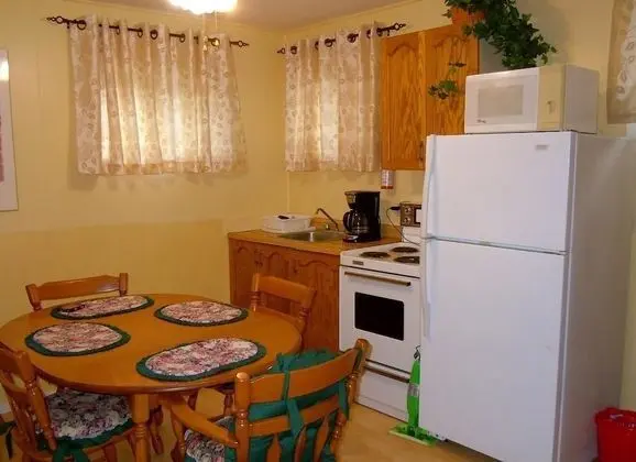 Kır Evi, 2 Yatak Odası, Mutfak, Havuz Manzaralı (8)