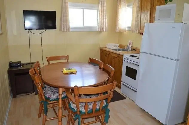 Kır Evi, 2 Yatak Odası, Mutfak, Havuz Manzaralı (8)