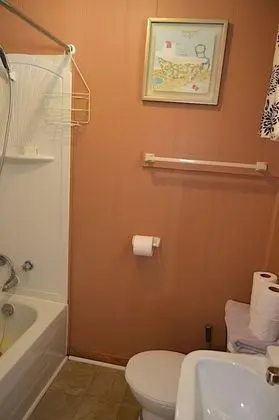 Kır Evi, 2 Yatak Odası, Mutfak, Havuz Manzaralı (8)