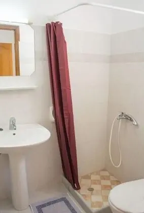 Üç Kişilik Oda