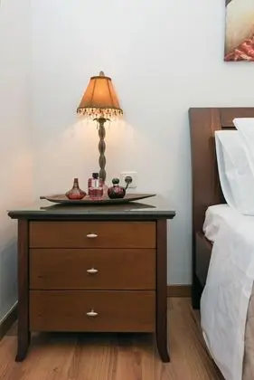 Ev