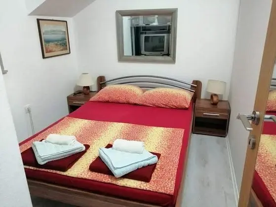 Villa (Holiday House With Swimming Pool)