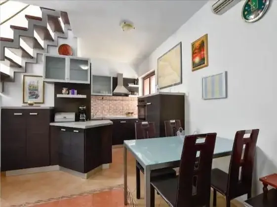 Villa (Holiday House With Swimming Pool)