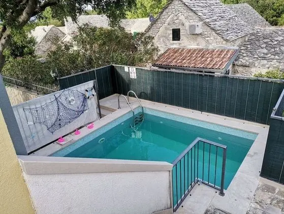 Villa (Holiday House With Swimming Pool)