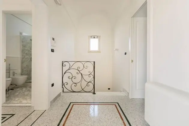 Villa, 6 Yatak Odası (1165)