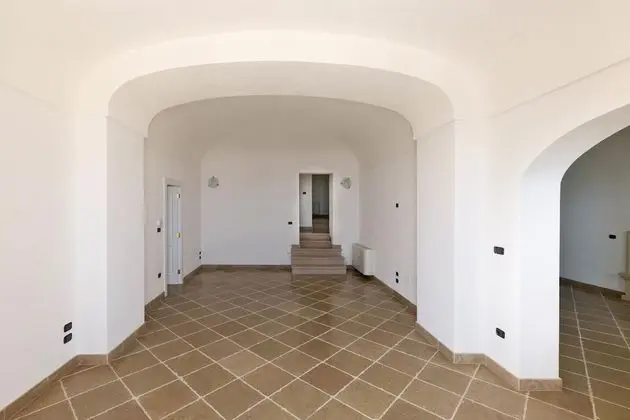 Villa, 6 Yatak Odası (1165)