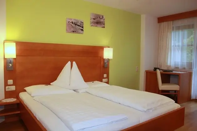 Classic Tek Büyük Yataklı Oda, Balkon, Dağ Manzaralı (Melisse)