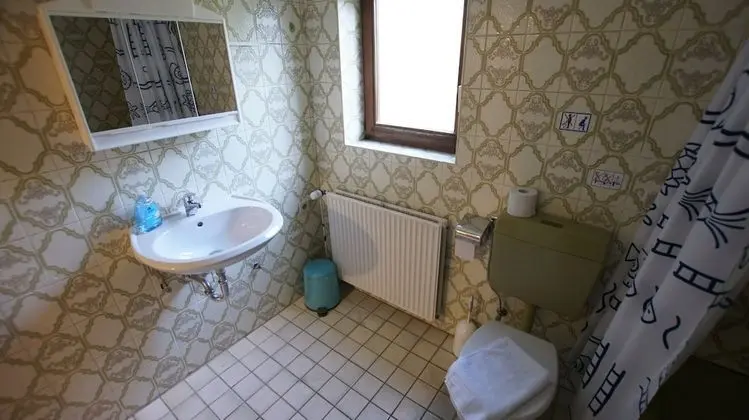 Standard Tek Kişilik Oda, Ortak Banyo