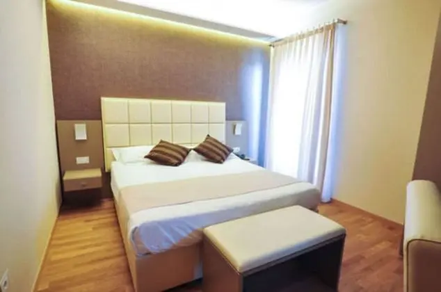 Tek Büyük Yataklı Oda, Balkon