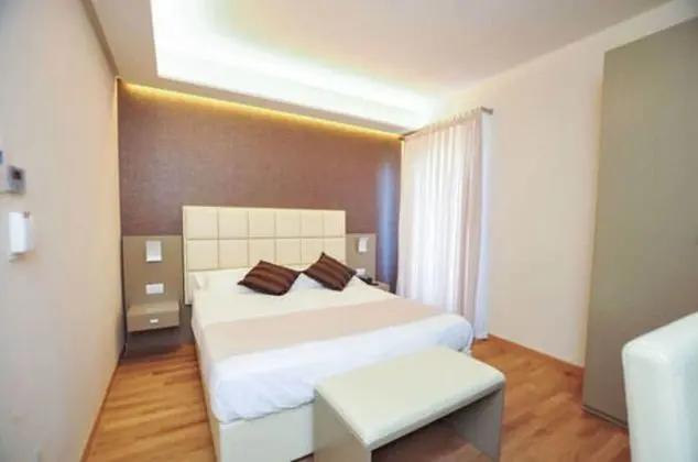 Tek Büyük Yataklı Oda, Balkon