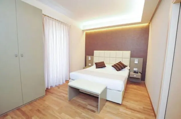 Tek Büyük Yataklı Oda, Balkon