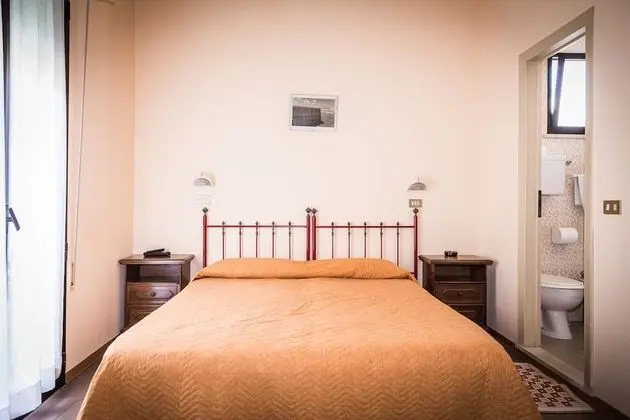 Economy Tek Büyük Yataklı Oda