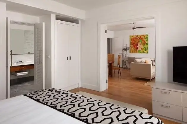 Executive Suite Oda