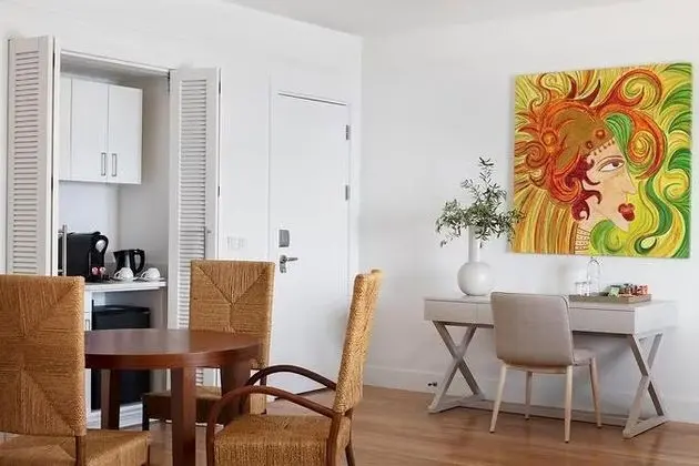 Executive Suite Oda