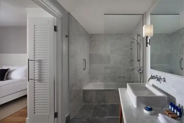 Executive Suite Oda