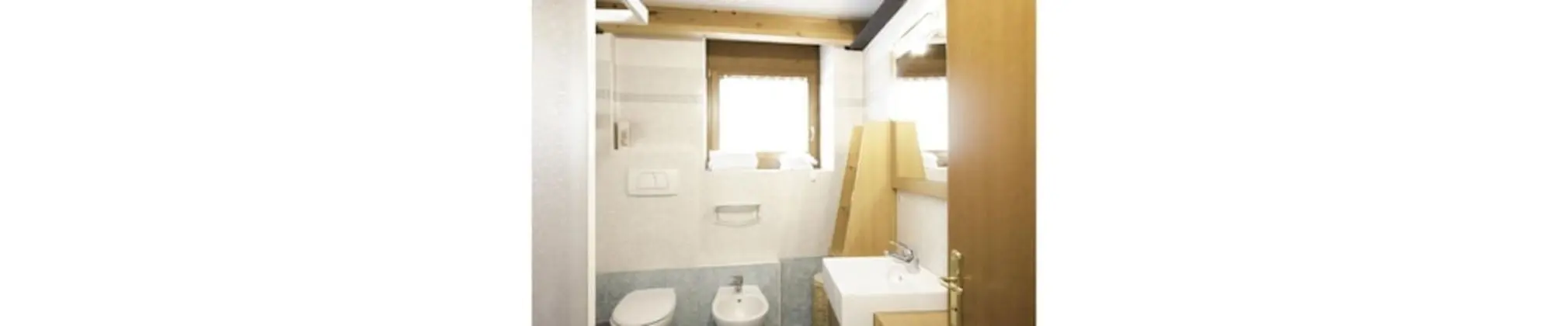 Comfort Tek Büyük veya İki Ayrı Yataklı Oda, Balkon