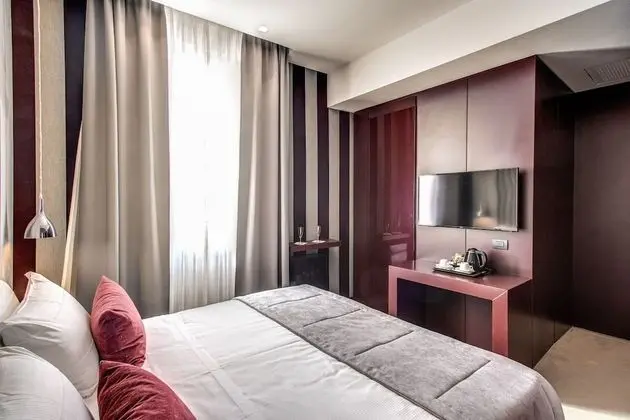 Superior Tek Büyük veya İki Ayrı Yataklı Oda