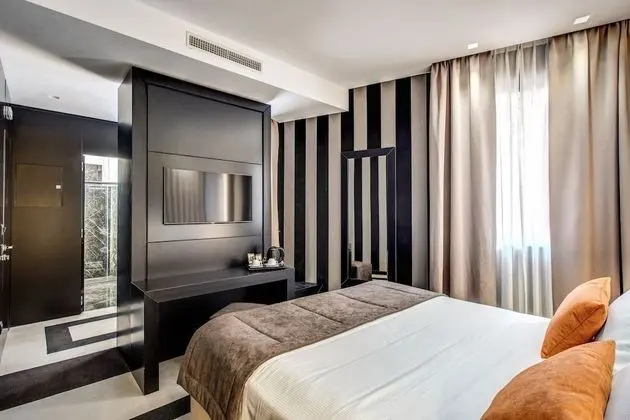 Superior Tek Büyük veya İki Ayrı Yataklı Oda