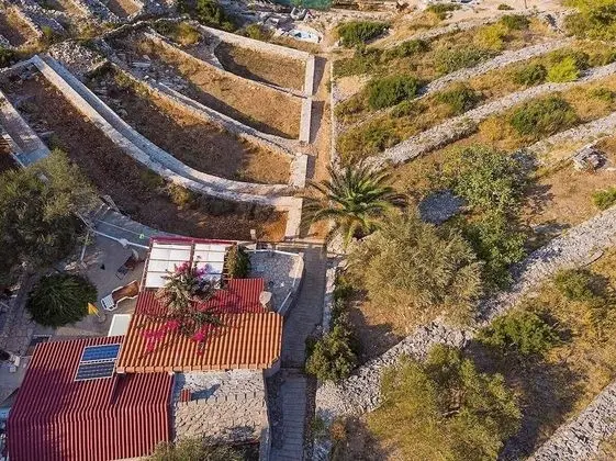 Ev (Doria - perfect location & peaceful -)