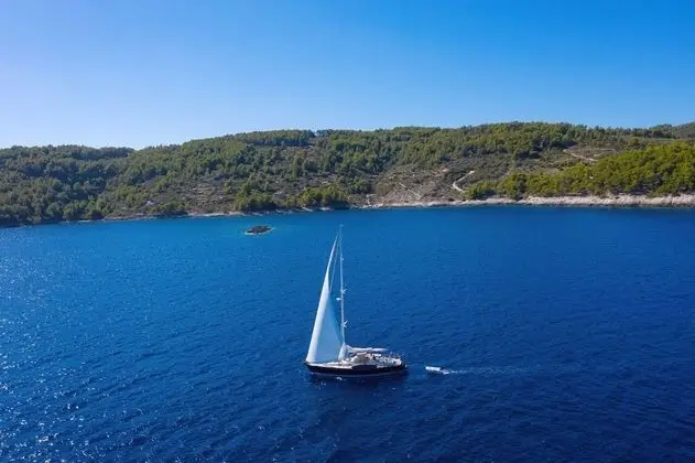 Ev (Doria - perfect location & peaceful -)