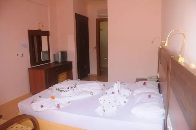 İki Yatak Odası Oda