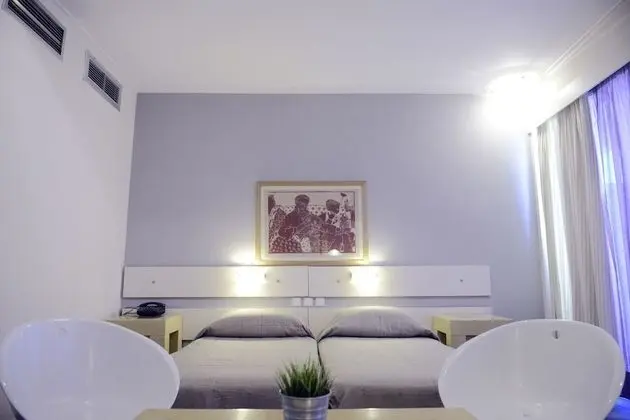 Comfort Oda, 2 Tek Kişilik Yatak, Sigara İçilmez, Buzdolabı