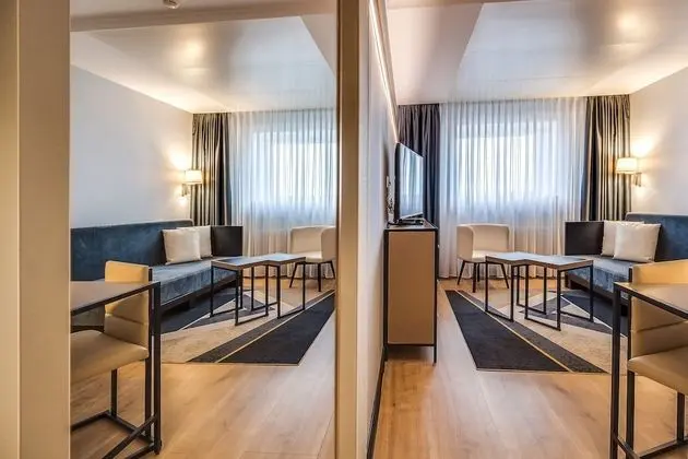 Suite 22nd floor