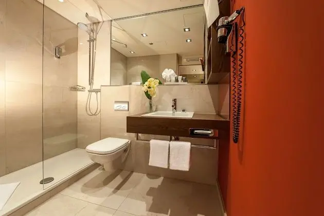 Standard Oda, 2 Büyük (Queen) Boy Yatak, Sigara İçilmez