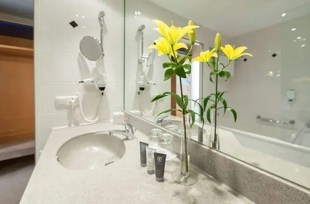 Comfort Tek Büyük veya İki Ayrı Yataklı Oda