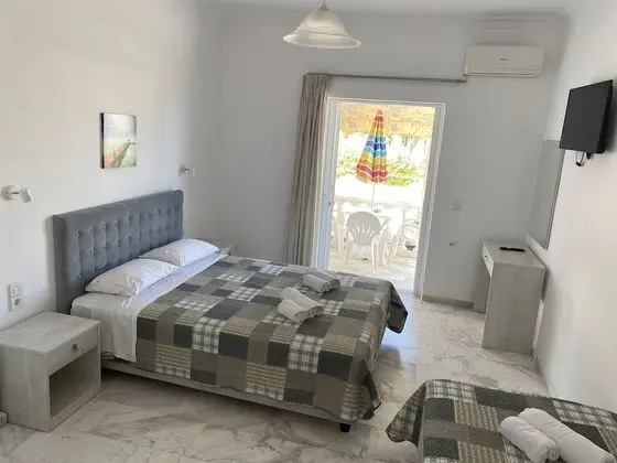 Üç Kişilik Oda