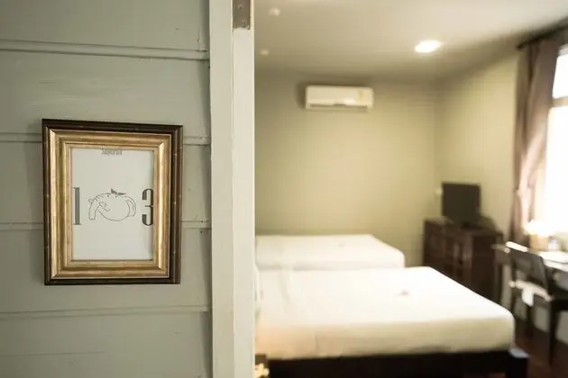 Superior - Private Bathroom Outside