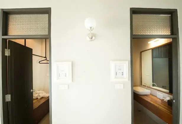 Superior - Private Bathroom Outside