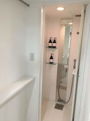 Ortak Ranzalı Oda, Sadece kadınlar için