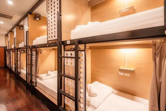 Single Bed in Mixed Dormitory