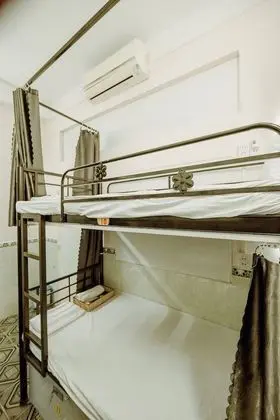 Ortak Ranzalı Oda, Karma Ranzalı Oda (Bed in 4-Bed)