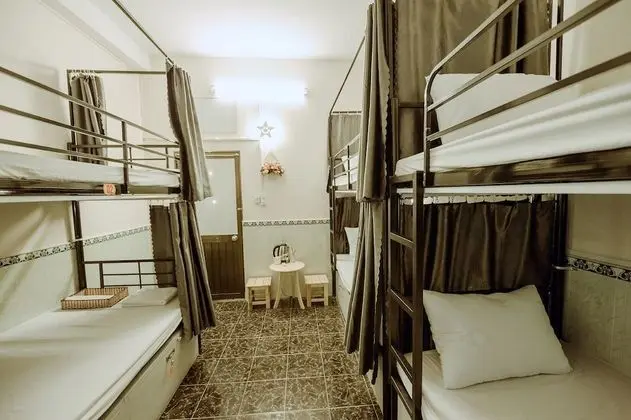 Ortak Ranzalı Oda, Karma Ranzalı Oda (Bed in 6-Bed)
