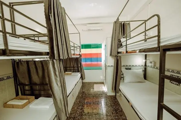 Ortak Ranzalı Oda, Karma Ranzalı Oda (Bed in 6-Bed)