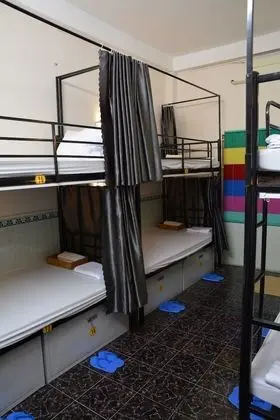Ortak Ranzalı Oda, Karma Ranzalı Oda (Bed in 6-Bed)
