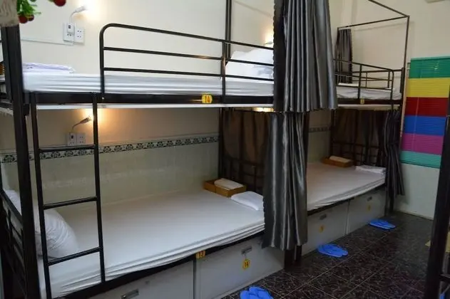 Ortak Ranzalı Oda, Karma Ranzalı Oda (Bed in 6-Bed)