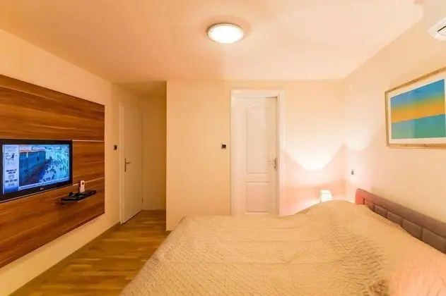 Superior Tek Büyük Yataklı Oda