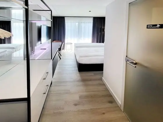 Tek Büyük Yataklı Oda